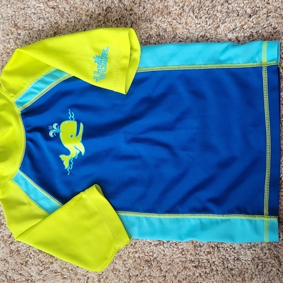 2/$20 UV Skinz rashguard, 3T - Picture 1 of 4